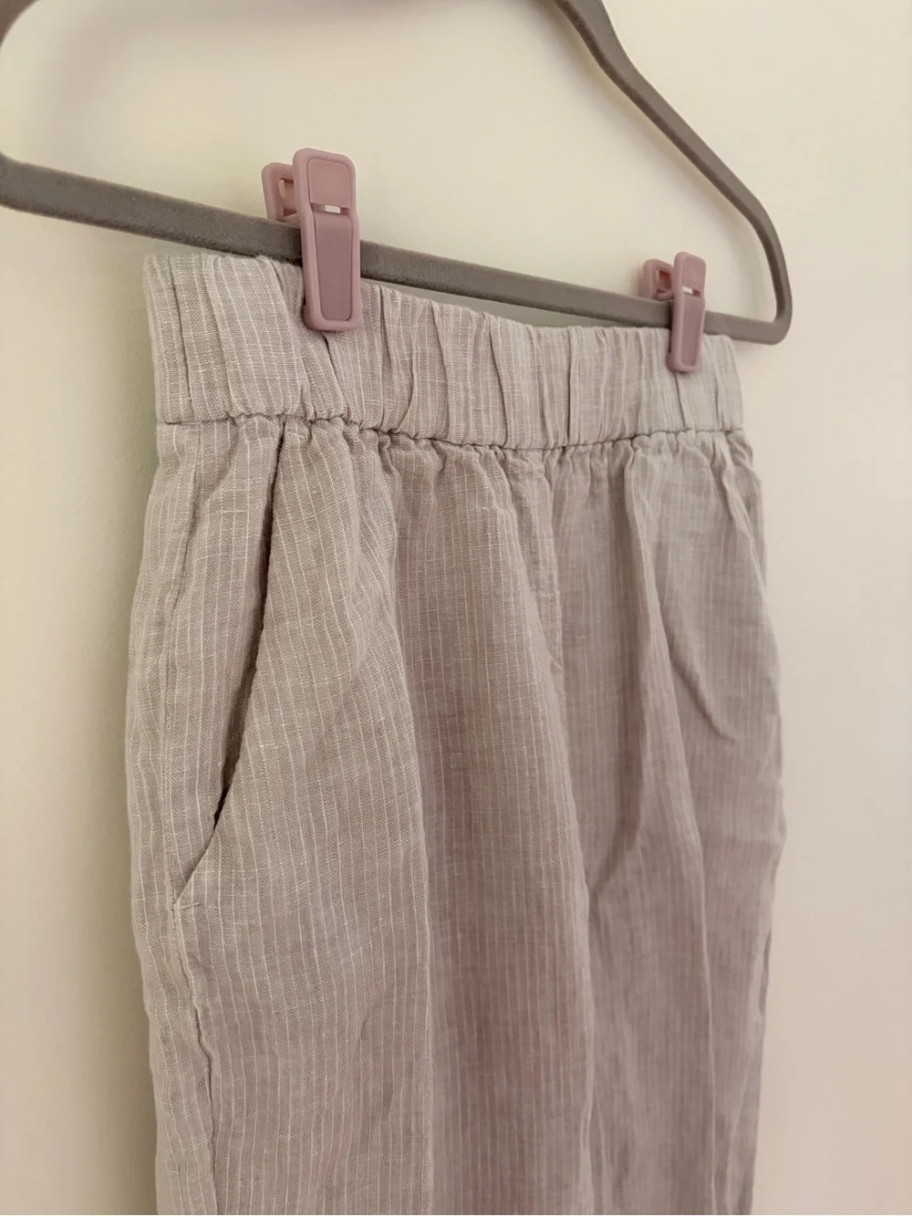 Everlane pockets gray leg